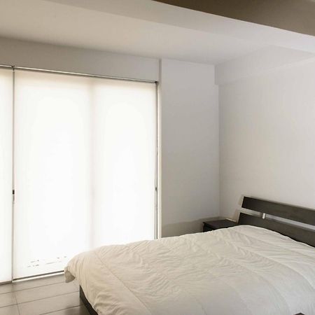 Bright Loft With Terrance - Next To Metro Kerameikos Leilighet Athen Eksteriør bilde